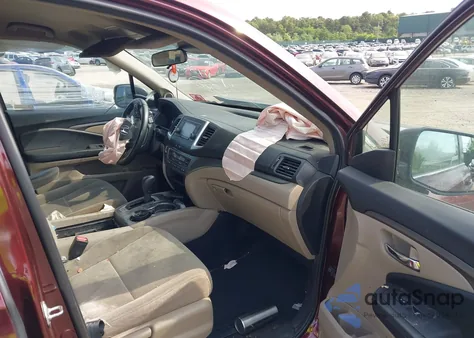 2019 Honda Pilot Lx z USA, uszkodzony, nr VIN 5FNYF6H12KB053692